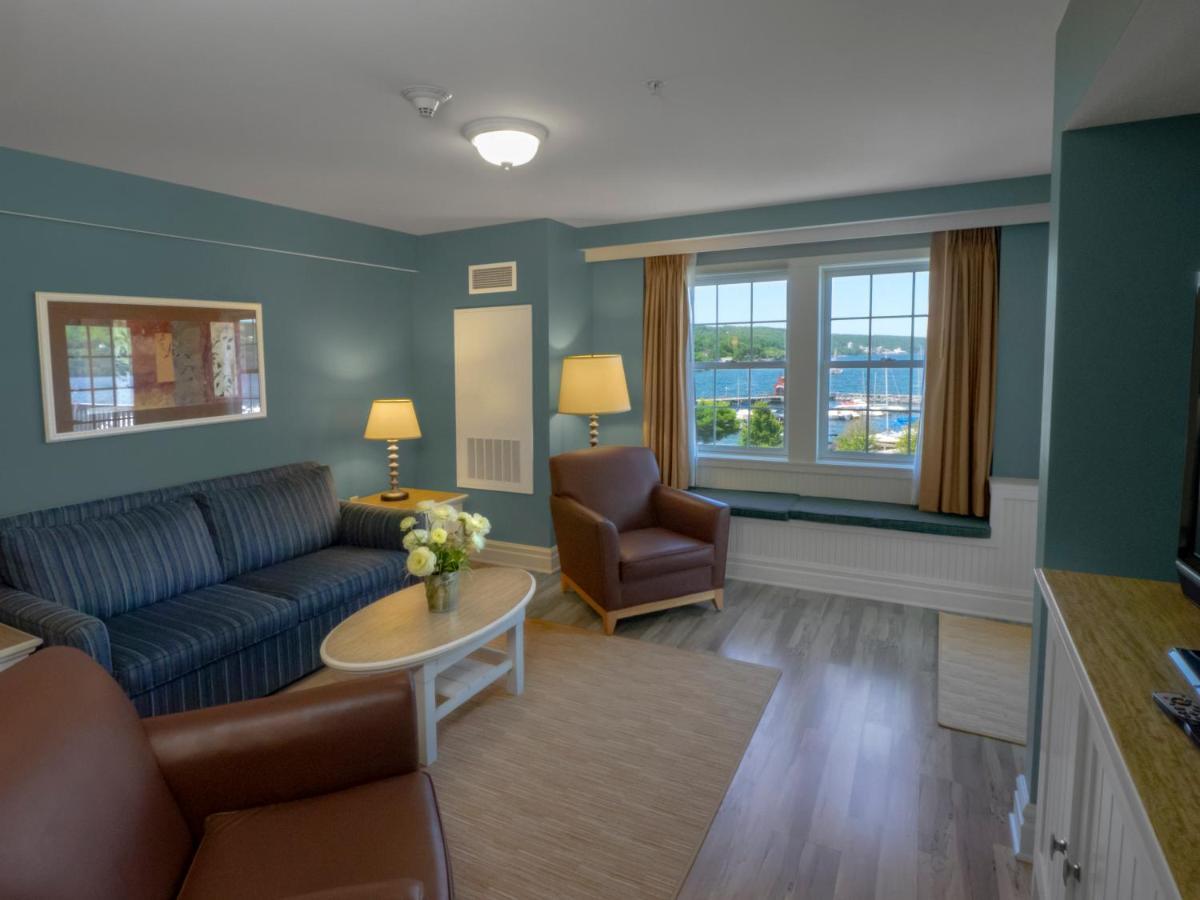 Watkins Glen Harbor Hotel Екстериор снимка