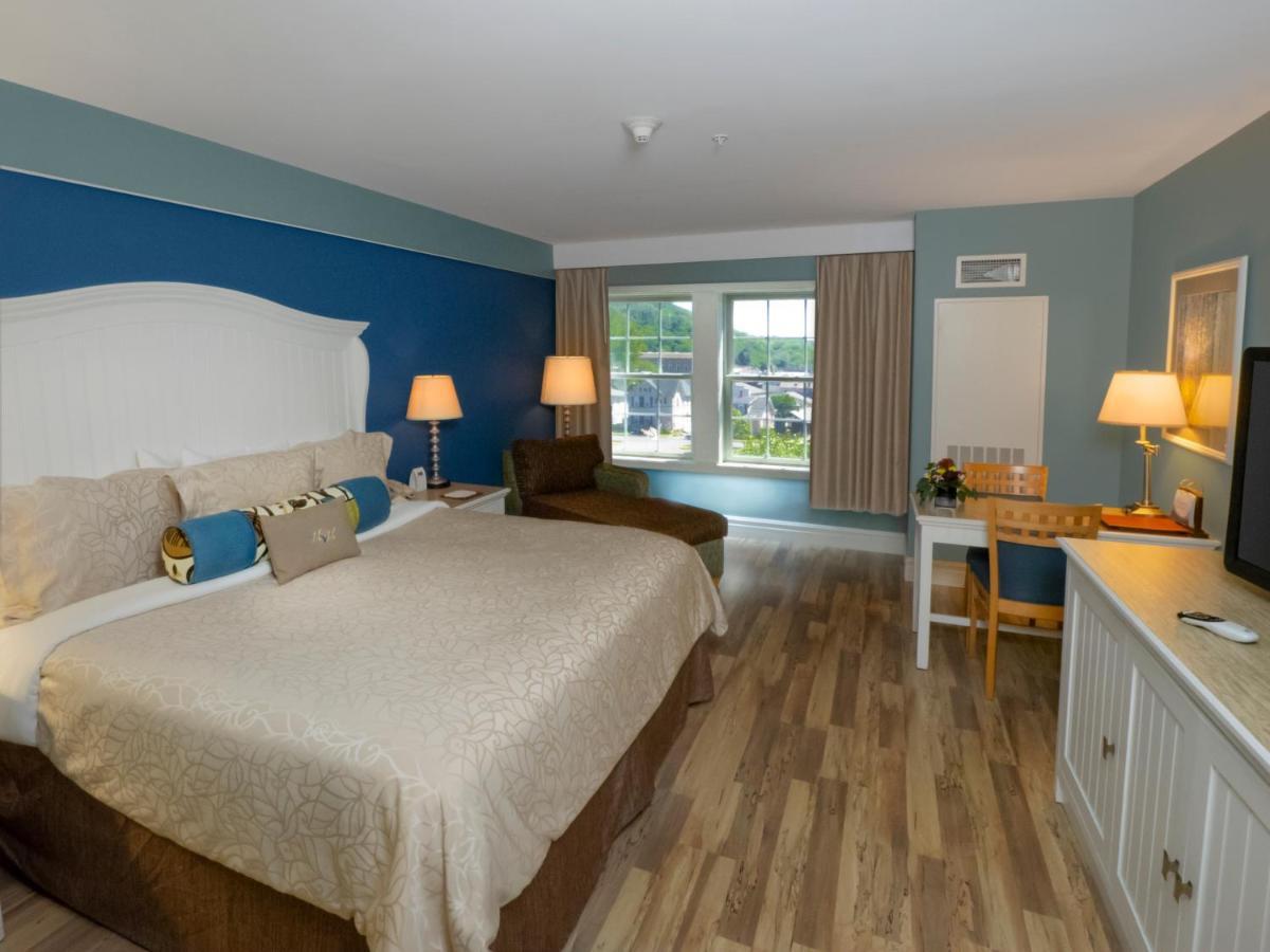 Watkins Glen Harbor Hotel Екстериор снимка