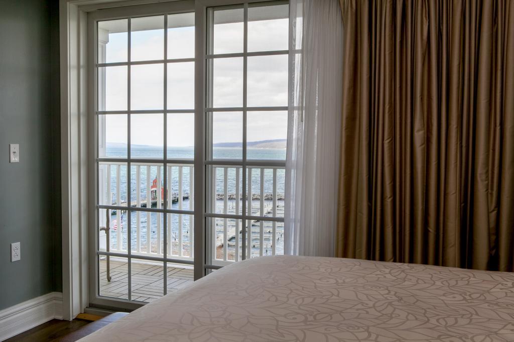 Watkins Glen Harbor Hotel Екстериор снимка